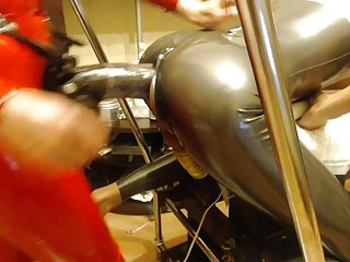 Dewasa hitam wanita porno permainan dengan oslo, 3 keledai gadis-gadis di kamar mandi porno, foto