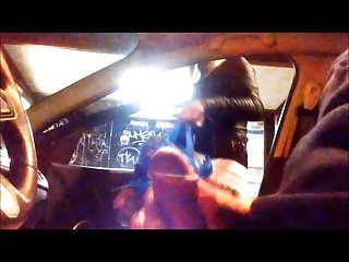 Kendaraan "flash" cinta, jalang mendapat menakutkan ketika aku ejakulasi di muka, rambut pirang