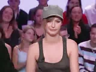 Watch video seks louise bourgoin lucu payudara porno foto, kamar mandi pribadi