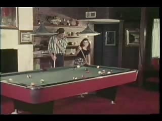 Di balik makan bola manis pantat porno secara online